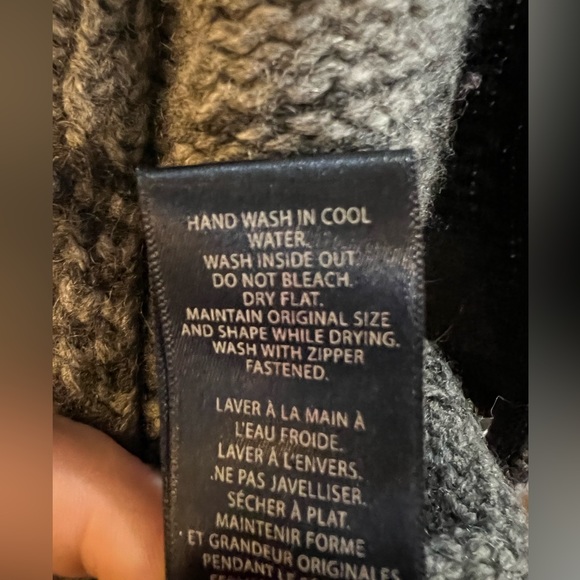 Hudson North Lambswool Sweater - Picture 7 of 7